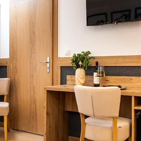 Bystry Potok Oda ve Kahvaltı 3*